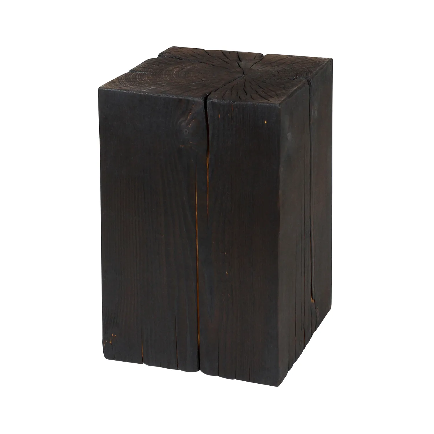 Geflammter Holzblock aus Fichtenholz